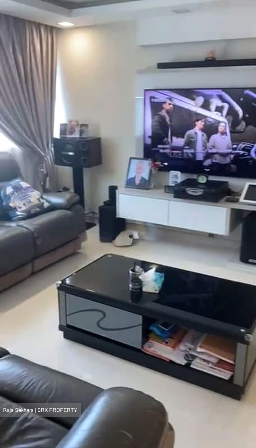 Blk 532 Hougang Avenue 6 (Hougang), HDB 3 Rooms #585056191